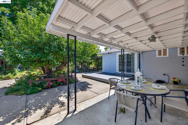 4056 Nevis St, Pleasanton, CA 94566