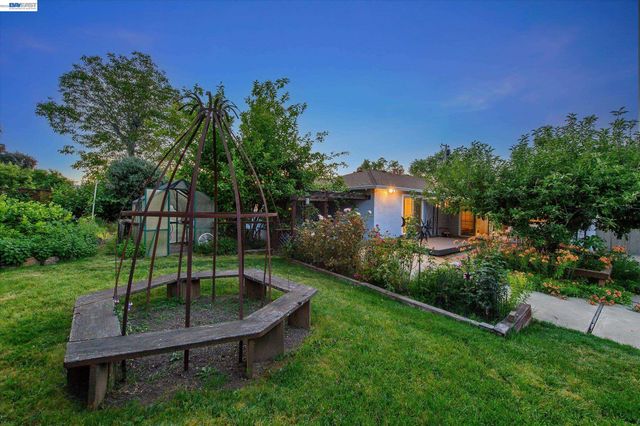 4056 Nevis St, Pleasanton, CA 94566