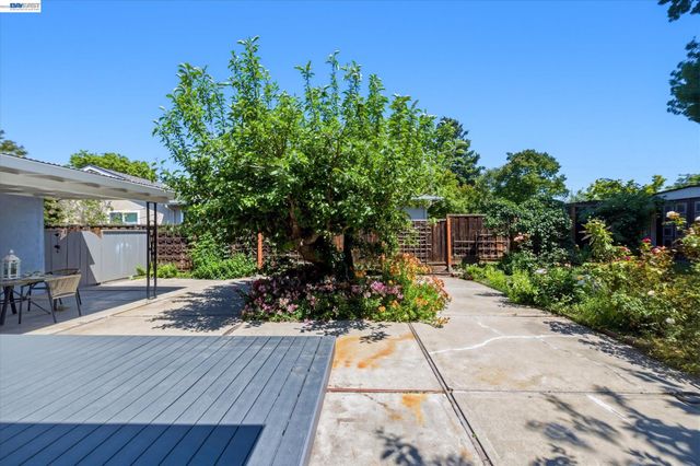4056 Nevis St, Pleasanton, CA 94566