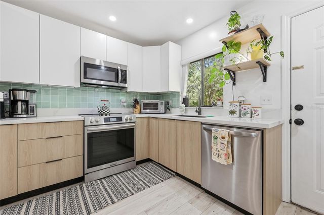 4220 SW 67TH TERRACE, Gainesville, FL 32608