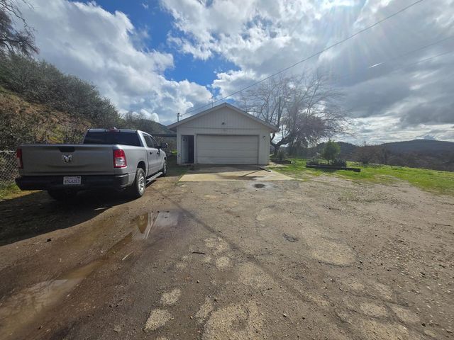 46689 Sassafras Lane, Yokuts Valley, CA 93675