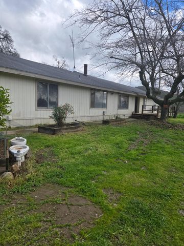 46689 Sassafras Lane, Yokuts Valley, CA 93675