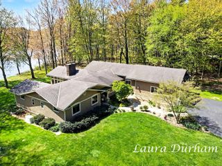 3636 Vienna Stras Street, Laketown Twp, MI 49423
