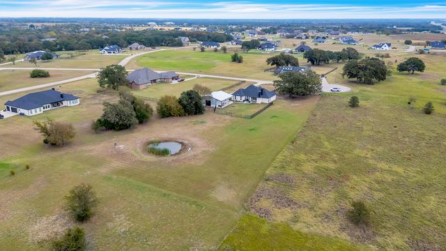 2044 Eastfield Drive, Wills Point, TX 75169