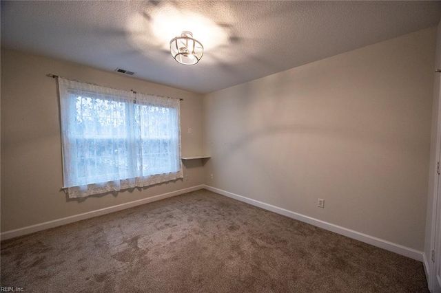 320 Swain Hill CT, Virginia Beach, VA 23452