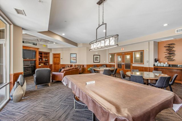 12501 Nicollet Avenue 425, Burnsville, MN 55337