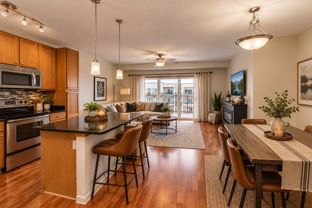 12501 Nicollet Avenue 425, Burnsville, MN 55337