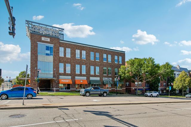 12501 Nicollet Avenue 425, Burnsville, MN 55337
