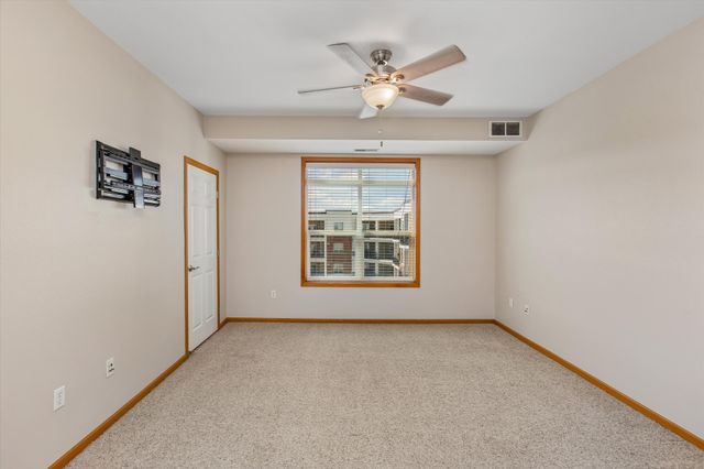 12501 Nicollet Avenue 425, Burnsville, MN 55337
