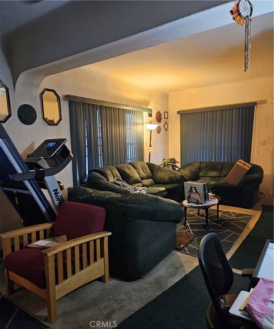 1201 Rolland Curtis, Los Angeles, CA 90037