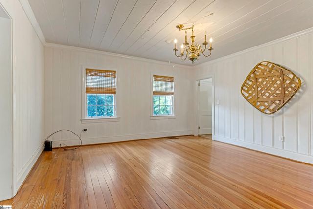 631 Piedmont Golf Course Road, Piedmont, SC 29673