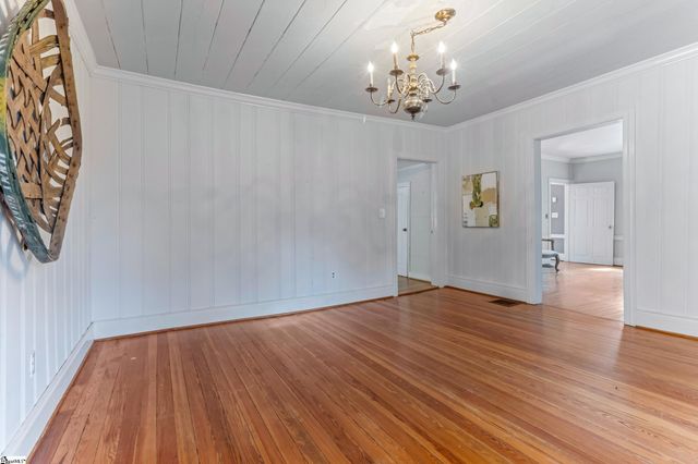 631 Piedmont Golf Course Road, Piedmont, SC 29673