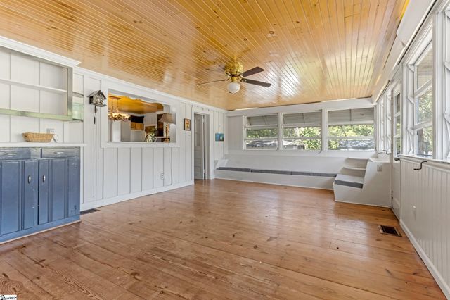 631 Piedmont Golf Course Road, Piedmont, SC 29673
