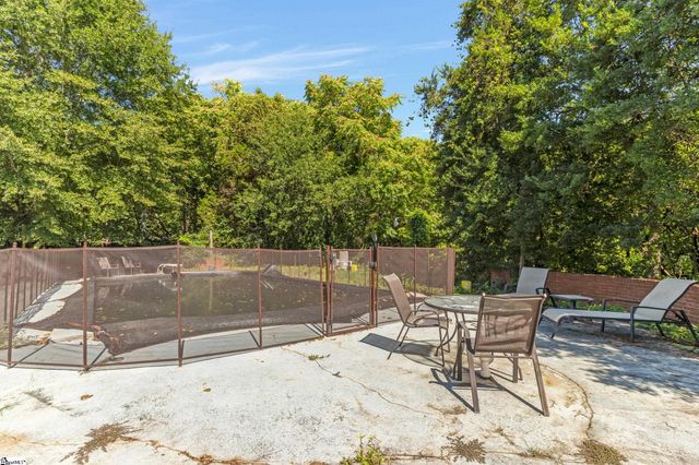 631 Piedmont Golf Course Road, Piedmont, SC 29673