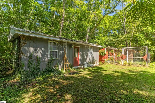 631 Piedmont Golf Course Road, Piedmont, SC 29673