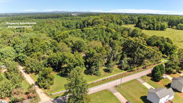 631 Piedmont Golf Course Road, Piedmont, SC 29673