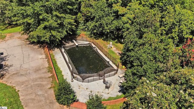 631 Piedmont Golf Course Road, Piedmont, SC 29673