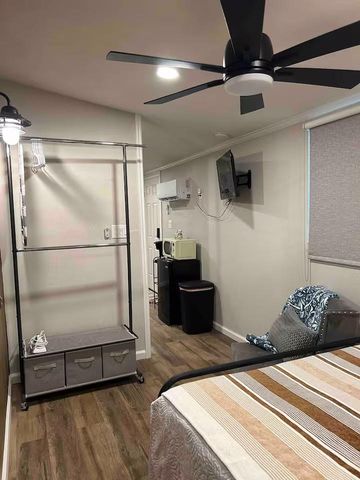 1405 3rd Avenue N, Texas City, TX 77590