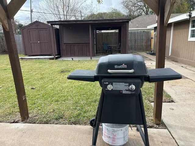 1405 3rd Avenue N, Texas City, TX 77590