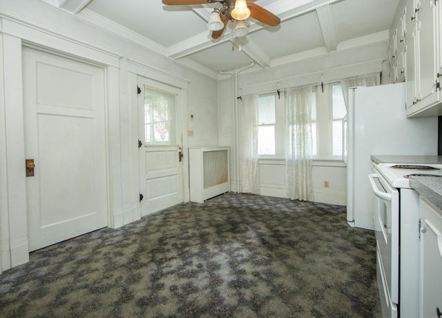 819 E Bremer, Waverly, IA 50677