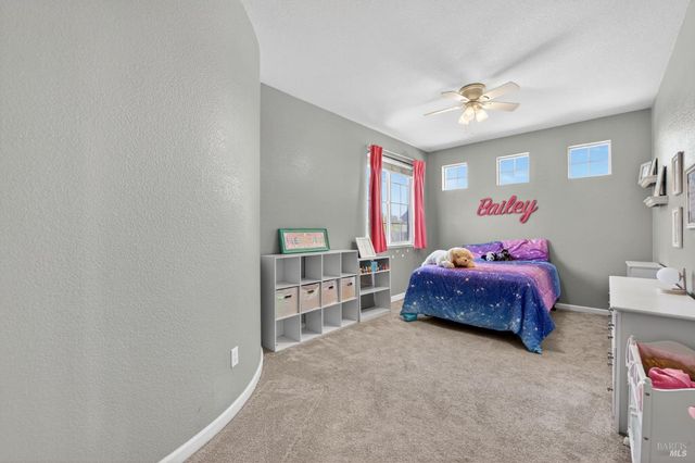 612 Pacific Grove Ct, Vacaville, CA 95688