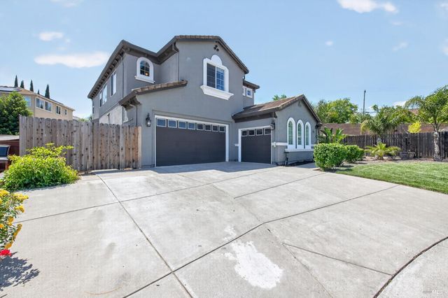 612 Pacific Grove Ct, Vacaville, CA 95688