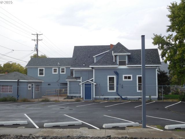 914 S MILL St, Milton Freewater, OR 97862