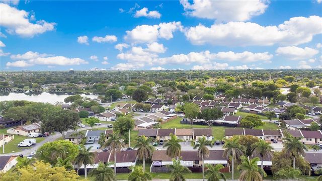 5222 SW 139th Pl, Miami, FL 33175