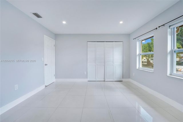 5222 SW 139th Pl, Miami, FL 33175