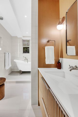 785 Park Ave Apt 4D, New York City, NY 10021