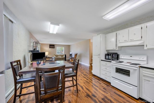 9 Daniel Court, Lake Ronkonkoma, NY 11779