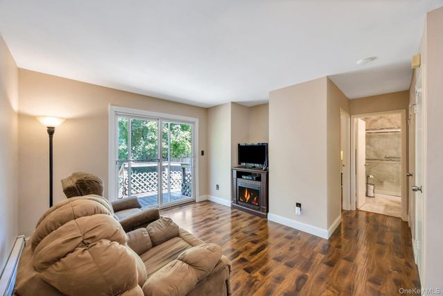 9 Daniel Court, Lake Ronkonkoma, NY 11779