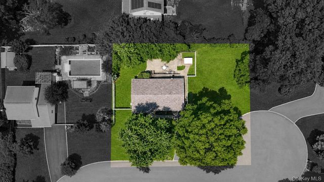 9 Daniel Court, Lake Ronkonkoma, NY 11779