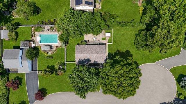 9 Daniel Court, Lake Ronkonkoma, NY 11779