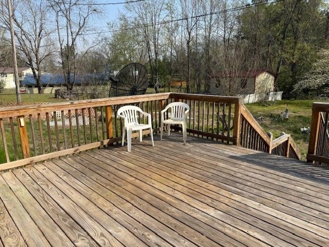 1369 Gip Manning Rd, Clarksville, TN 37042