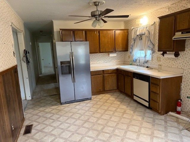 1369 Gip Manning Rd, Clarksville, TN 37042