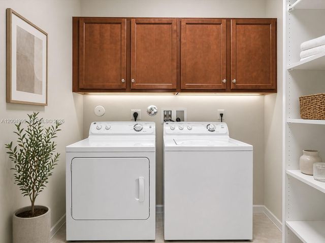 3071 Tortola Way, Cooper City, FL 33024