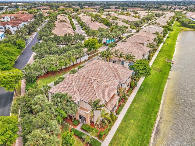 3071 Tortola Way, Cooper City, FL 33024