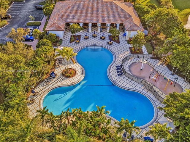 3071 Tortola Way, Cooper City, FL 33024