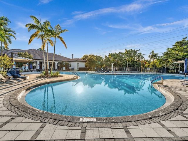 3071 Tortola Way, Cooper City, FL 33024