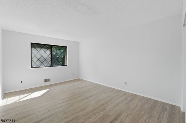 1190 W St Georges Ave, C34 C34, Linden City, NJ 07036
