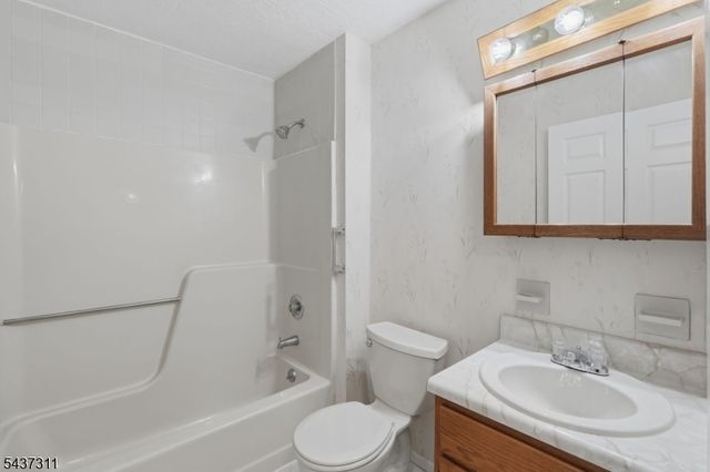 1190 W St Georges Ave, C34 C34, Linden City, NJ 07036