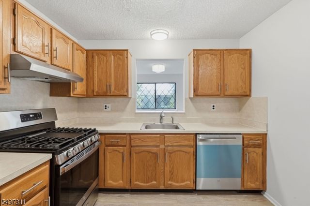 1190 W St Georges Ave, C34 C34, Linden City, NJ 07036