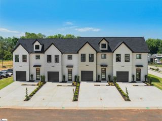8 Taverly Drive, Greenville, SC 29605
