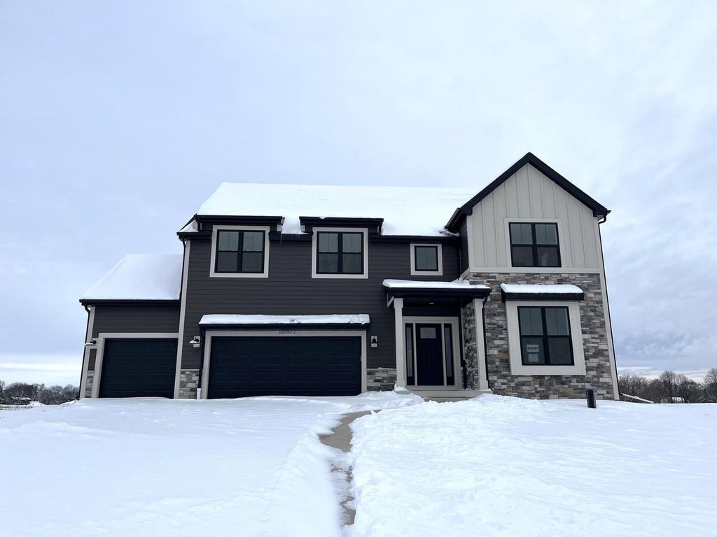 N58W25914 Autumn WAY, Lisbon, WI 53089