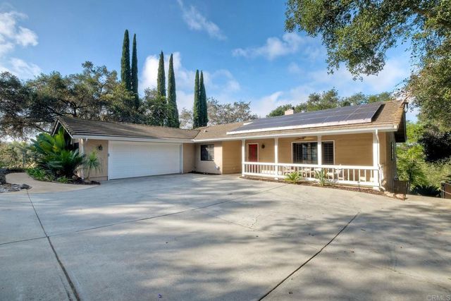 3915 Palomar Drive, Fallbrook, CA 92028