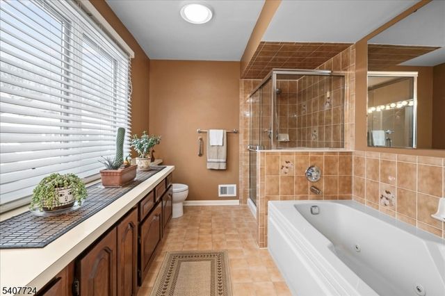 52 Manor Sq, Sparta Twp., NJ 07871