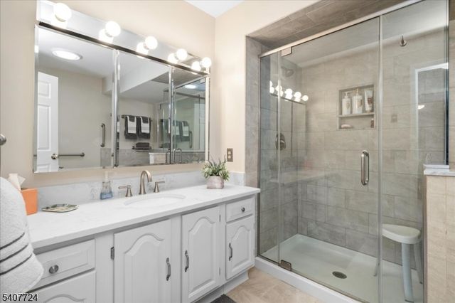 52 Manor Sq, Sparta Twp., NJ 07871