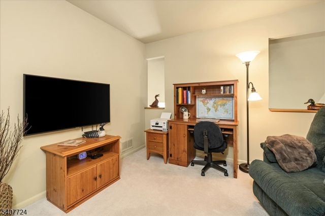 52 Manor Sq, Sparta Twp., NJ 07871