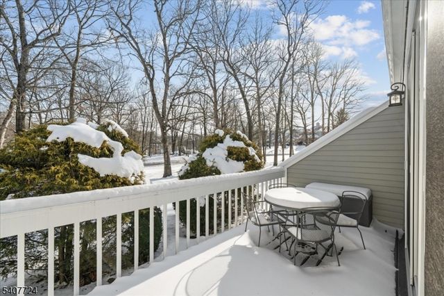 52 Manor Sq, Sparta Twp., NJ 07871